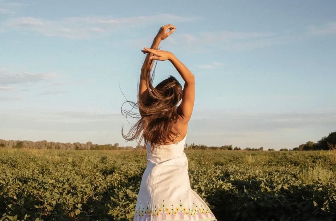 Práctica de movimiento y yoga